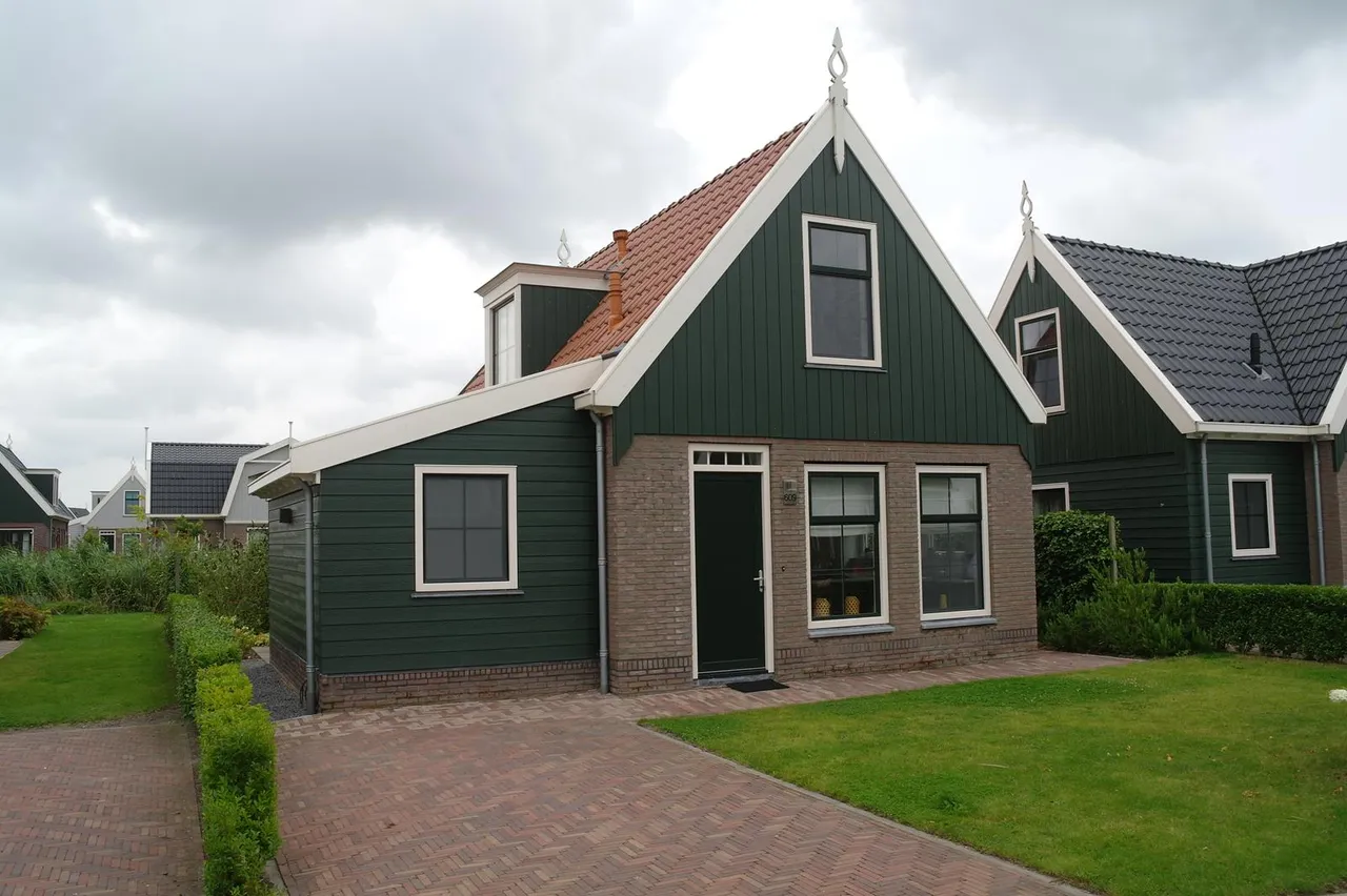 Vrijstaande woning te koop: Zeedijk 2-609, Uitdam