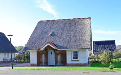 Detached house for sale: Zeedijk 24-394, Verspreide huizen Nieuwvliet Nieuwvliet