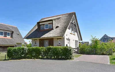 Detached house for sale: Zeedijk 24-438, Verspreide huizen Nieuwvliet Nieuwvliet