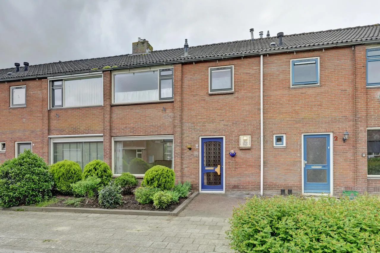 Tussenwoning te koop: Zeekampen 4, Vollenhove