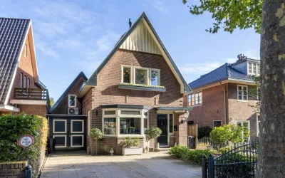 Twee-onder-één-kap te koop: Zeestraat 151, Ronde Boogaard Beverwijk