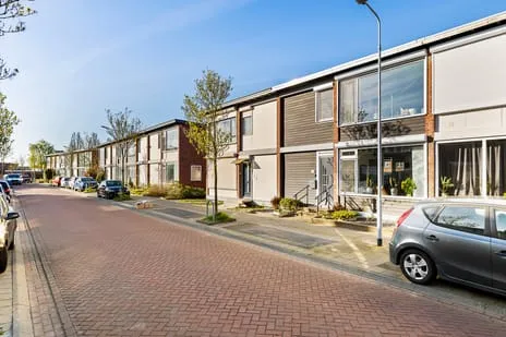 Tussenwoning te koop: Zeewijksingel 67, Zeewijksingel Oost-Souburg