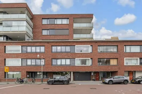 Appartement te koop: Zeezwaluwstraat 129, Duindorp 'S-Gravenhage