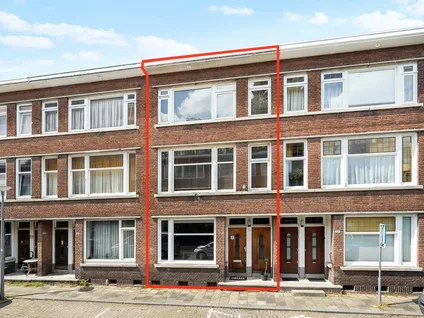 Tussenwoning te koop: Zegenstraat 55, Oud Charlois Rotterdam