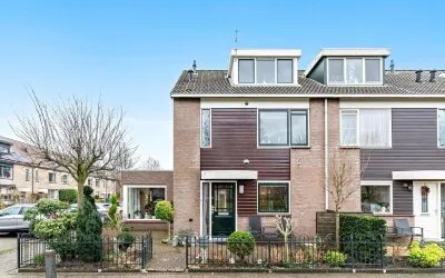 Tussenwoning te koop: Zegge 4, Achter het Raadhuis Nootdorp