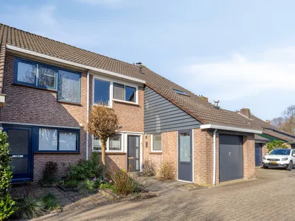 Tussenwoning te koop: Zeggelaan 99, Terheijden centrum Terheijden