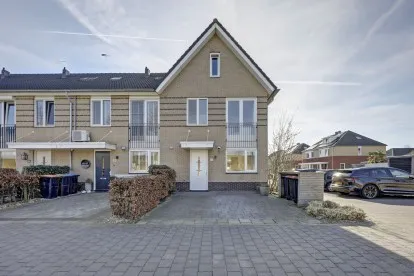 Hoekwoning te koop: Zeilenmakersgilde 85, De Gilden Dronten