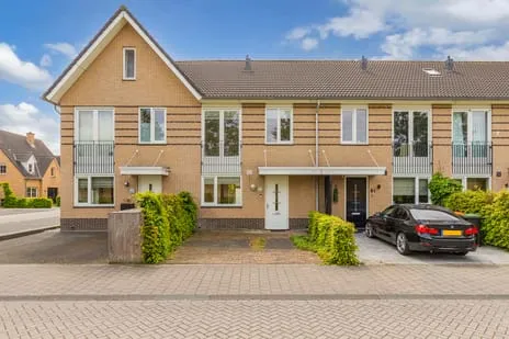 Tussenwoning te koop: Zeilenmakersgilde 89, De Gilden Dronten