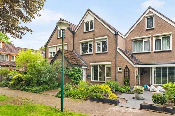 Tussenwoning te koop: Zeilmakerslaan 75, De Meern-Zuid De Meern