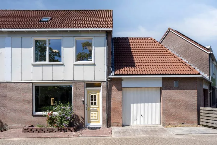Tussenwoning te koop: Zeisstraat 17, Werktuigenbuurt Purmerend
