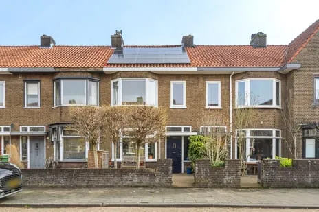 Tussenwoning te koop: Zeisstraat 34, Breda