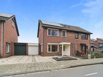 Tussenwoning te koop: Zeldenrustlaan 3, Terneuzen