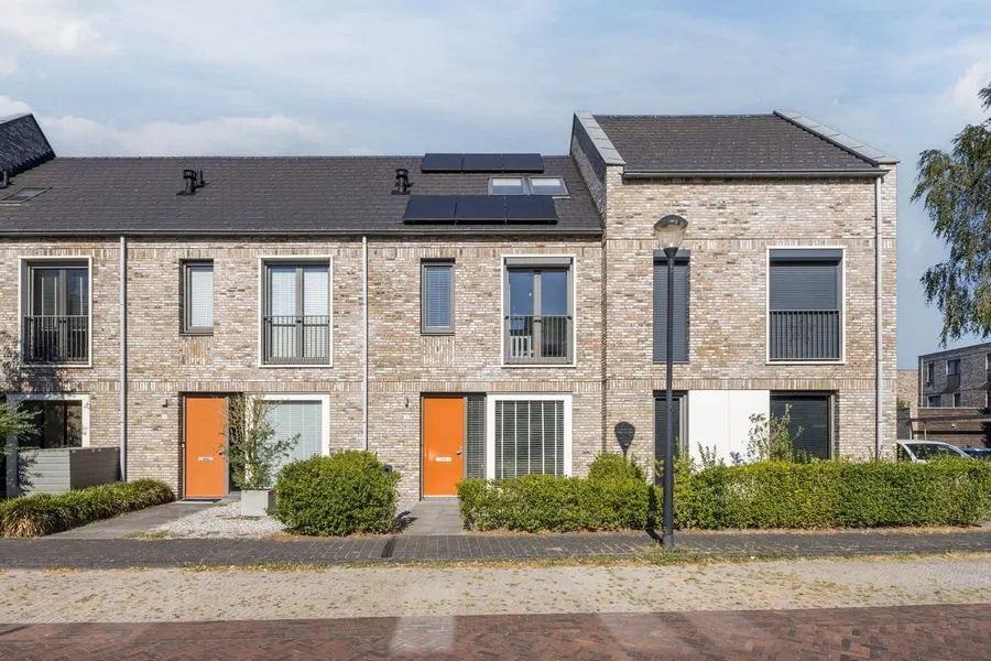 Tussenwoning te koop: Zelhemstraat 1, Tilburg