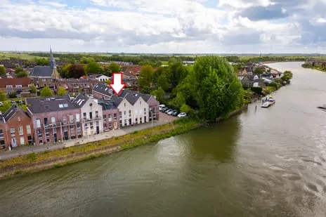 Tussenwoning te koop: Zellingkade 8, Gouderak Gouderak