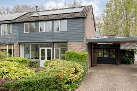 Twee-onder-één-kap te koop: Zende 11, Oosterhesselen Oosterhesselen