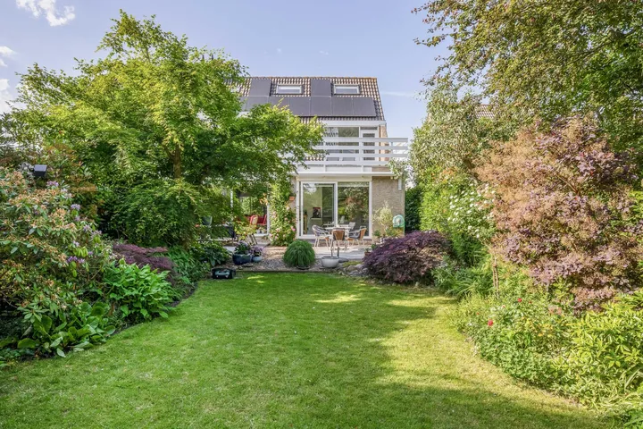 Semi-detached for sale: Zernikelaan 34, Schoonhoven-West Schoonhoven
