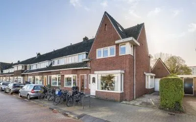 Woning te koop: Zestienhovensekade 252, Overschie Rotterdam