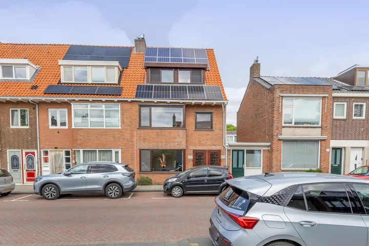 Appartement te koop: Zestienhovensekade 379, Overschie Rotterdam