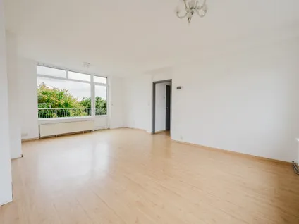 Studio te koop: Zestienhovensekade 43F, Overschie Rotterdam