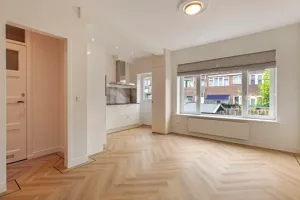 Woning te huur: Zestienhovensekade, Overschie Rotterdam