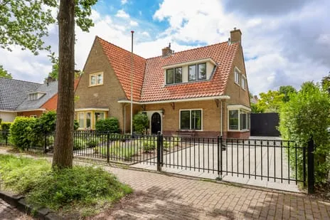 Twee-onder-één-kap te koop: Zevenenderdrift 50, Oostereng Laren (Nh)