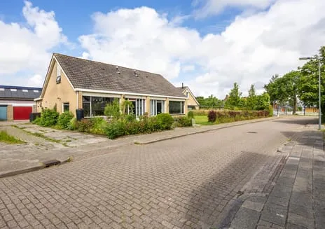 Twee-onder-één-kap te koop: Zevenhuisterweg 1B, Ried Ried