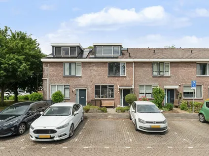 Tussenwoning te koop: Zevenoord 11, Groot IJsselmonde Rotterdam