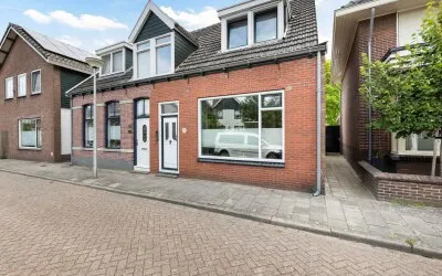 Twee-onder-één-kap te koop: Ziekenhuisstraat 21, Binnenstad-Oost Hengelo