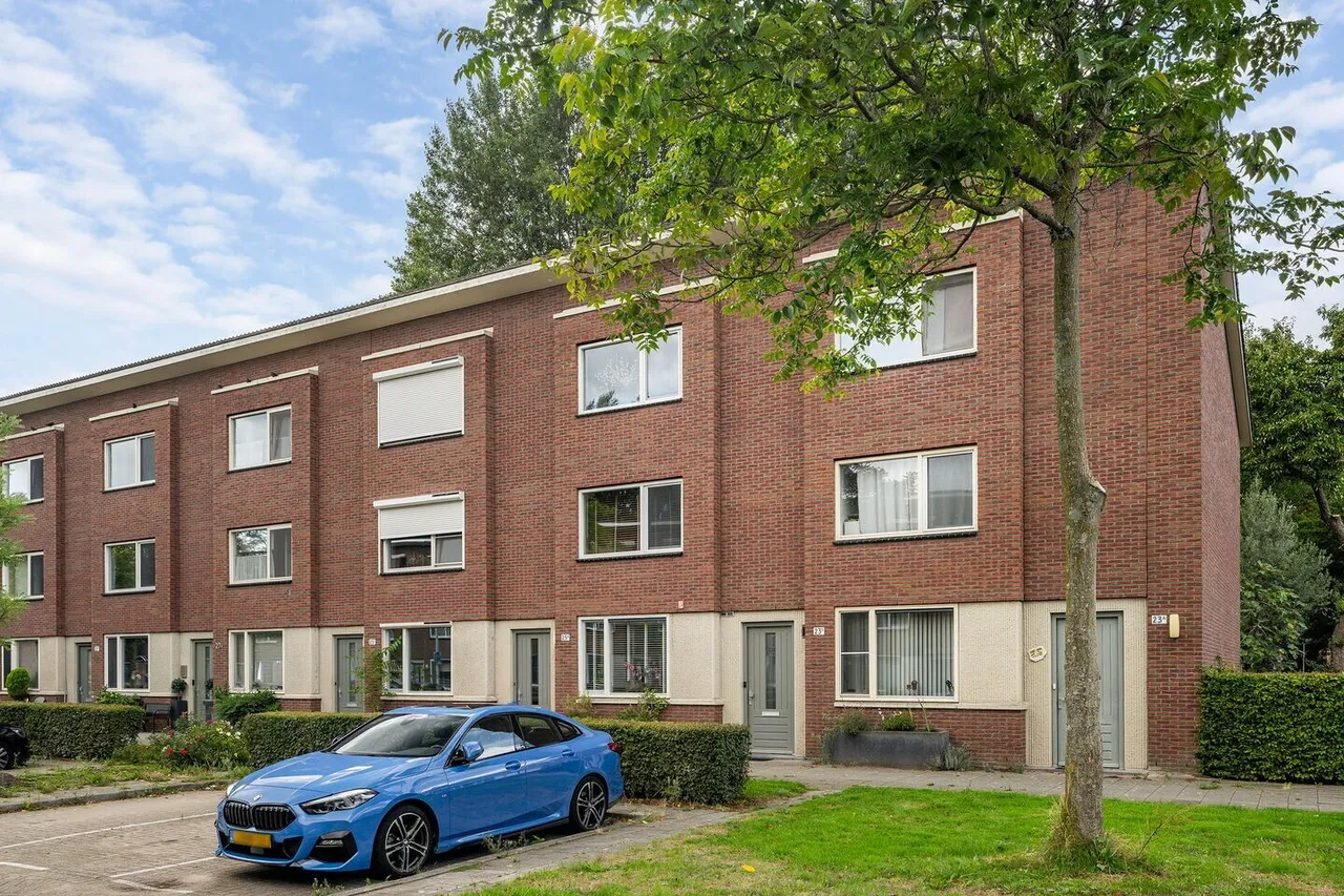 Tussenwoning te koop: Zierikzeestraat 23B, Rotterdam