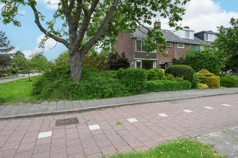 Corner house for sale: Zijdelweg 17, Legmeer Uithoorn