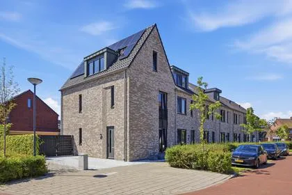 Hoekwoning te koop: Zilverberg 11, Hondenhei Made