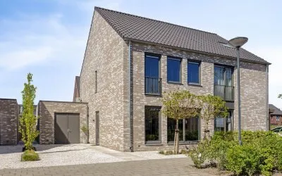 Twee-onder-één-kap te koop: Zilverberg 7, Hondenhei Made