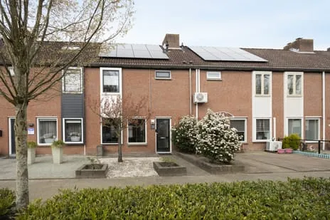 Tussenwoning te koop: Zilvermeeuw 33, Het Hooghuis Etten-Leur