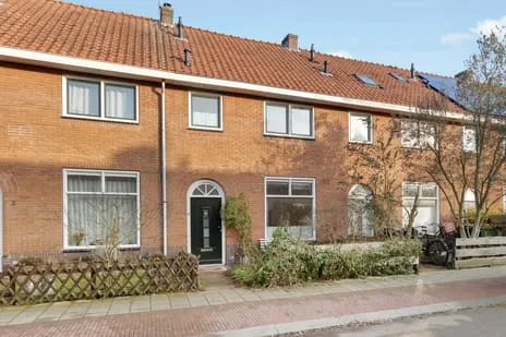 Tussenwoning te koop: Zilvermeeuwstraat 7, Hilversum