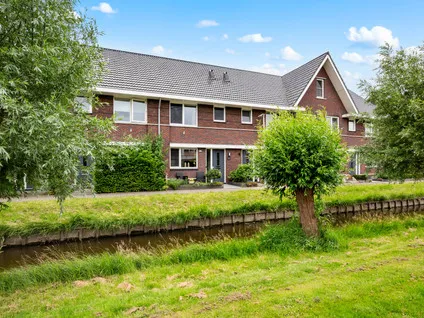 Tussenwoning te koop: Zilverreiger 11, Verspreide huizen West Leimuiden