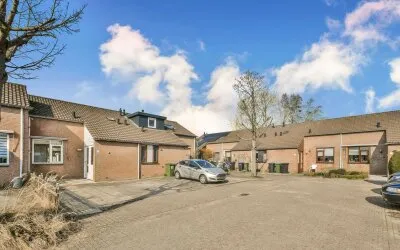 Tussenwoning te koop: Zilverschoon 9, t Lint Landsmeer