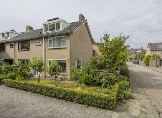 Hoekwoning te koop: Zoetermeerstraat 20, Hoofddorp Centrum Noord Hoofddorp
