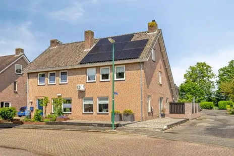 Twee-onder-één-kap te koop: Zomerdijk 27, Kom Nuland Nuland