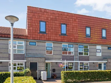 Tussenwoning te koop: Zomertalinghof 22, Milligen Zwolle
