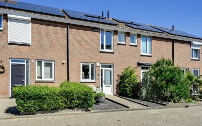Tussenwoning te koop: Zonhof 3, Oude-Tonge