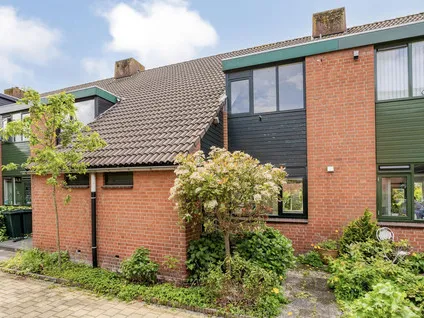 Tussenwoning te koop: Zonnebloem 56, Langeland Krimpen Aan Den Ijssel