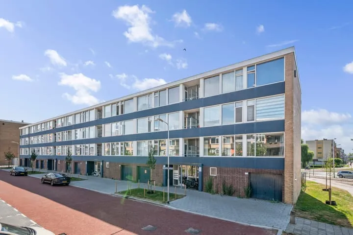Appartement te koop: Zonnebloemstraat 198, Bloemenbuurt M(adelief) - Z(onnenbloem) Zwijndrecht