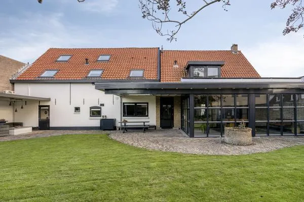 Tussenwoning te koop: Zonnebloemstraat 51, Goes