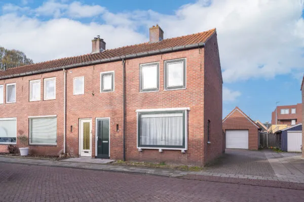 Hoekwoning te koop: Zonnebloemstraat 57, Bloemen-Schilderswijk Nijverdal