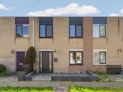 Tussenwoning te koop: Zonnebloemweg 8, Bloemenbuurt West Almere