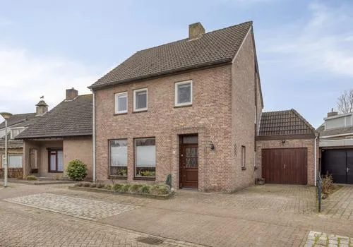 Vrijstaande woning te koop: Zonnedauw 4, Middelbeers Oost West En Middelbeers