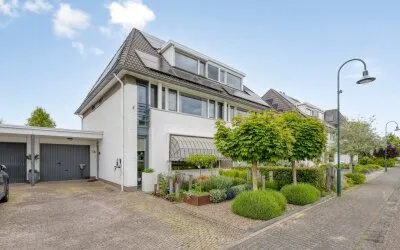 Tussenwoning te koop: Zonnedauwsingel 38, Kern Dierdonk Helmond