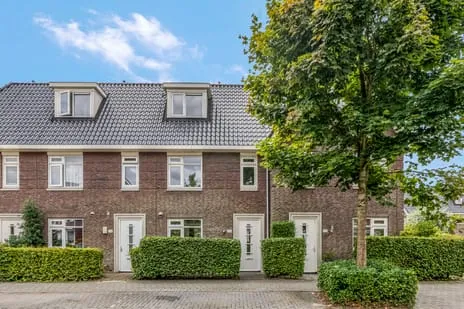 Tussenwoning te koop: Zonnelaan 174, Sterrenberg Huis Ter Heide (Ut)
