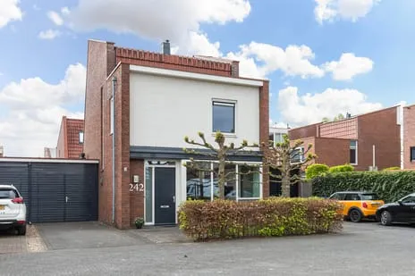 Hoekwoning te koop: Zonnewende 242, Osseveld-Oost Apeldoorn