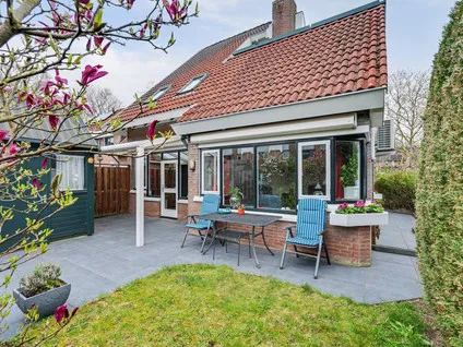 Hoekwoning te koop: Zoomwijcklaan 21, Oud-Beijerland
